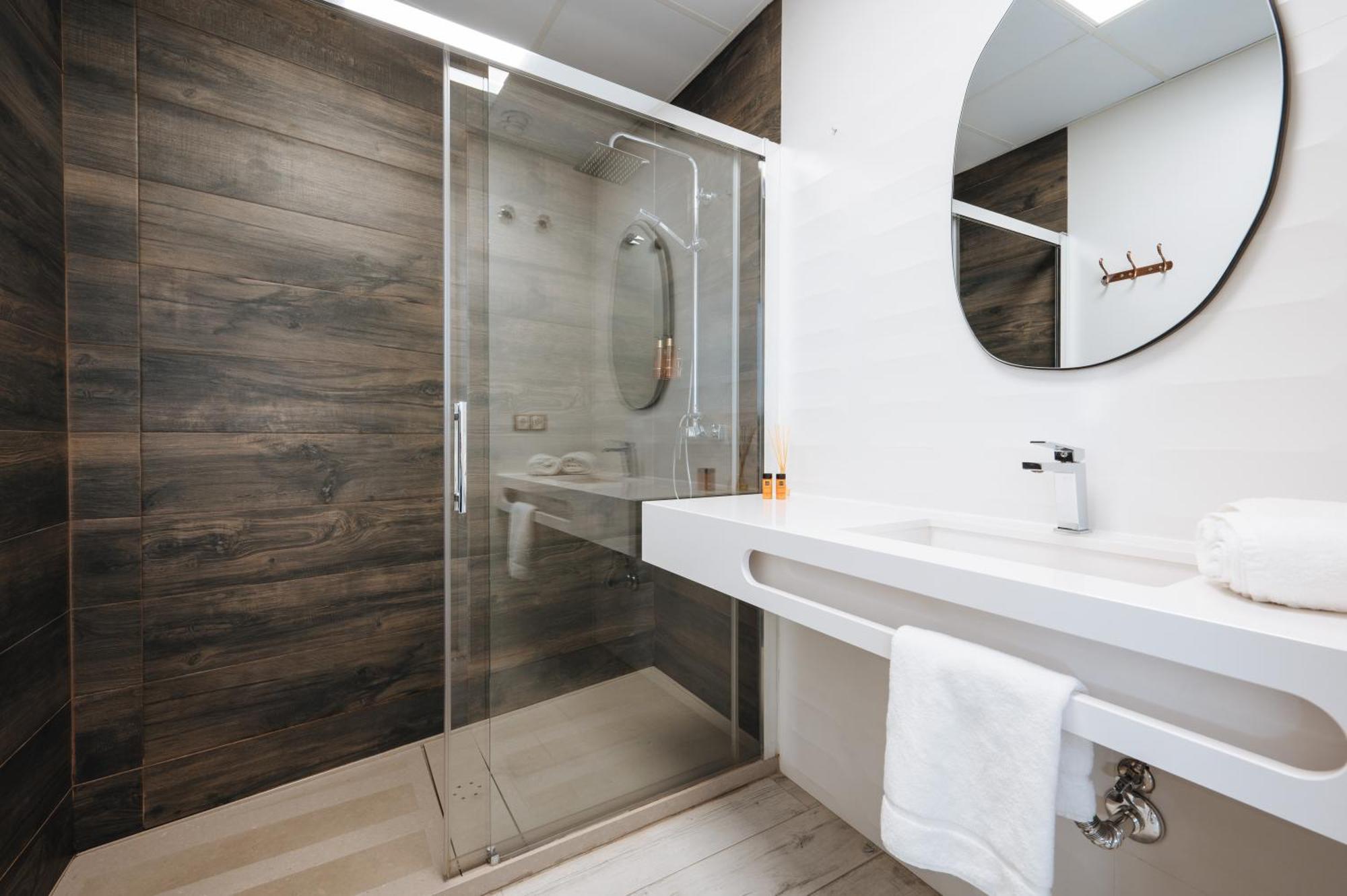 Apartamentos "El Escondite De Triana" Севилья Экстерьер фото