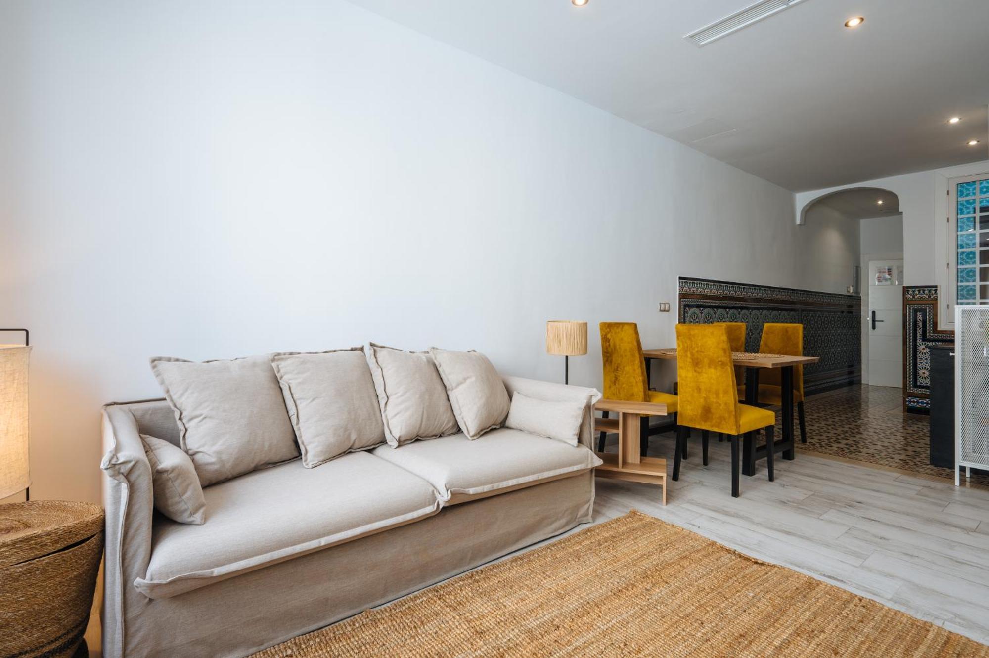 Apartamentos "El Escondite De Triana" Севилья Экстерьер фото