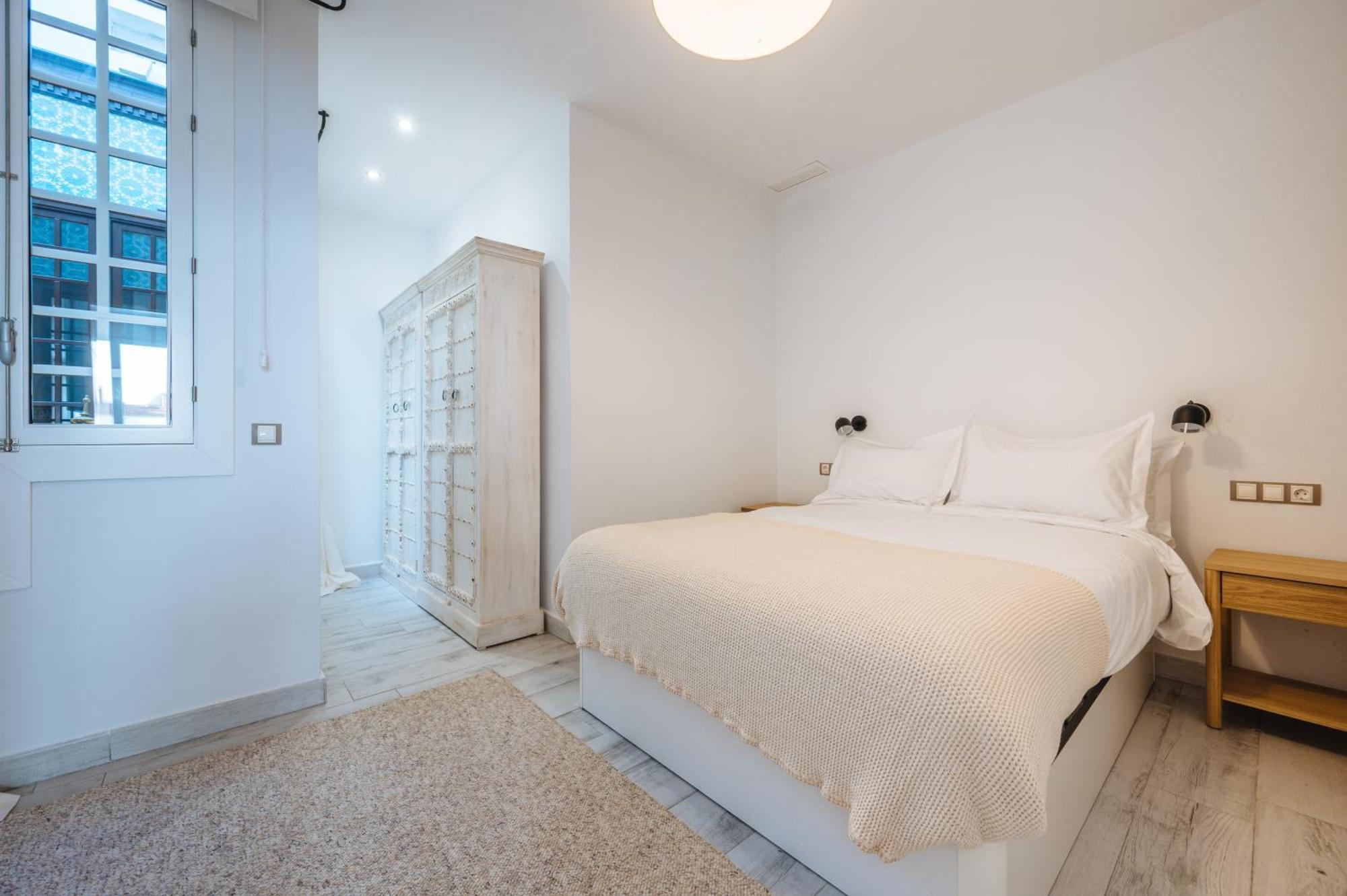Apartamentos "El Escondite De Triana" Севилья Экстерьер фото