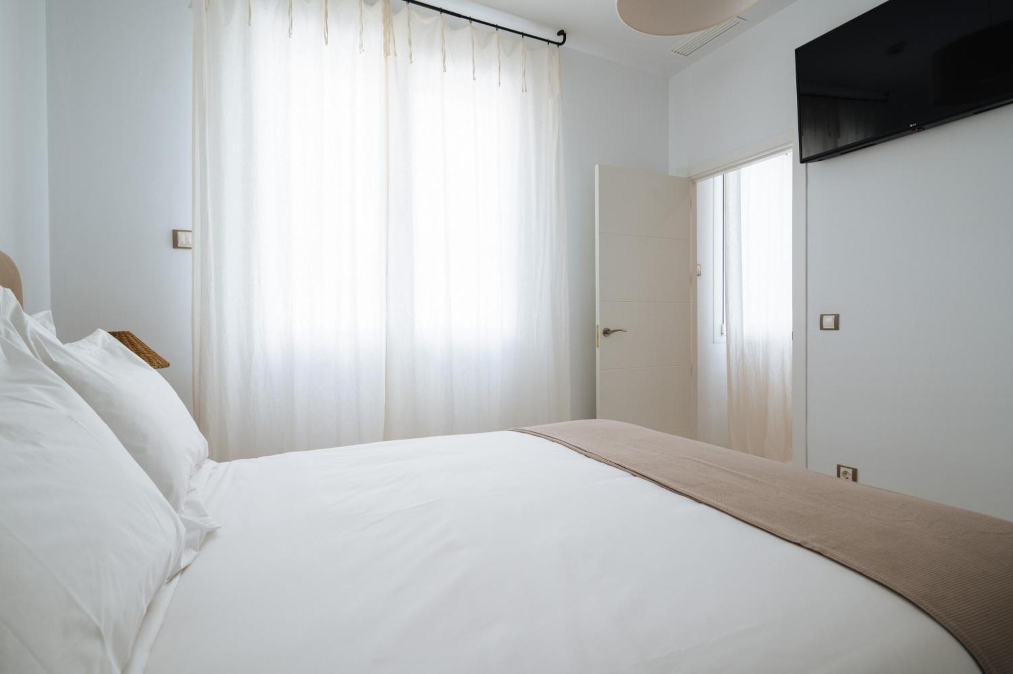 Apartamentos "El Escondite De Triana" Севилья Экстерьер фото