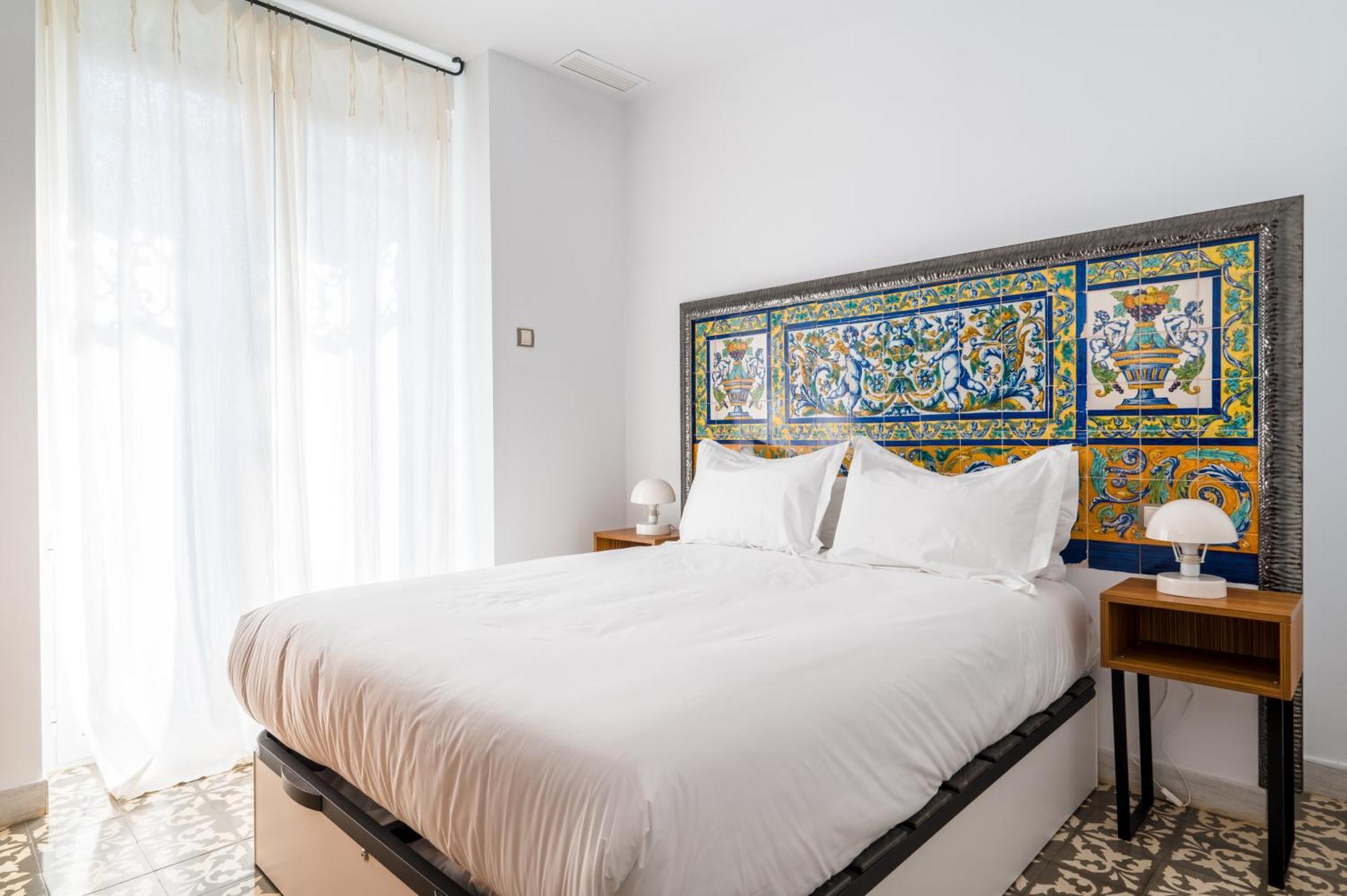 Apartamentos "El Escondite De Triana" Севилья Экстерьер фото